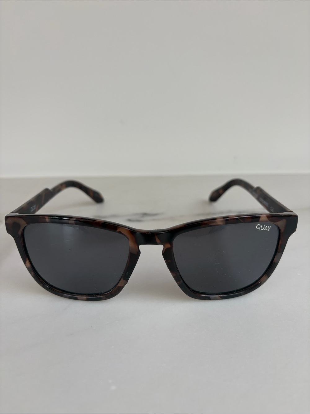 Quay Australia polarized hardwire 126 Tortoiseshell Frame Sunglasses